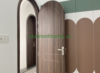 Cửa Nhựa Giả Gỗ: So Sánh ABS, Composite, Đài Loan - Chọn Loại Nào?